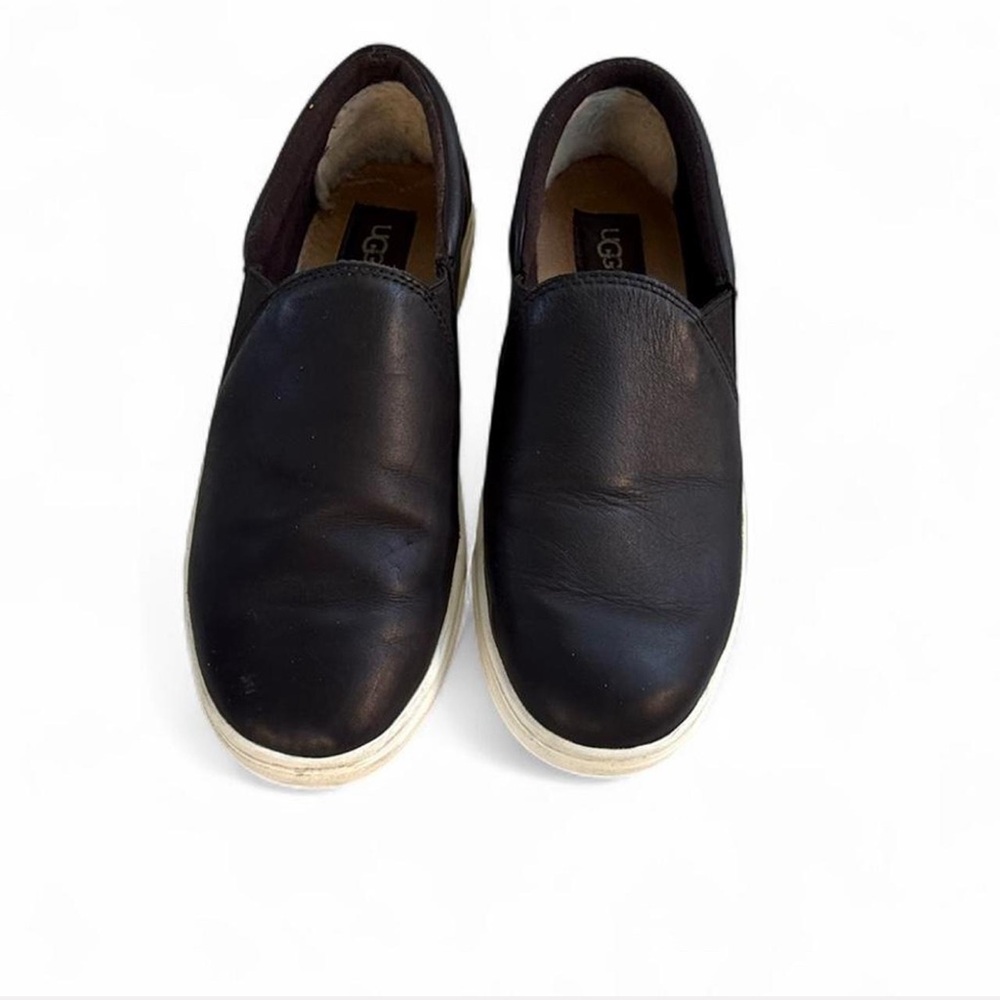 UGG Kitlyn Women Black Leather Slip-Ons Loafers